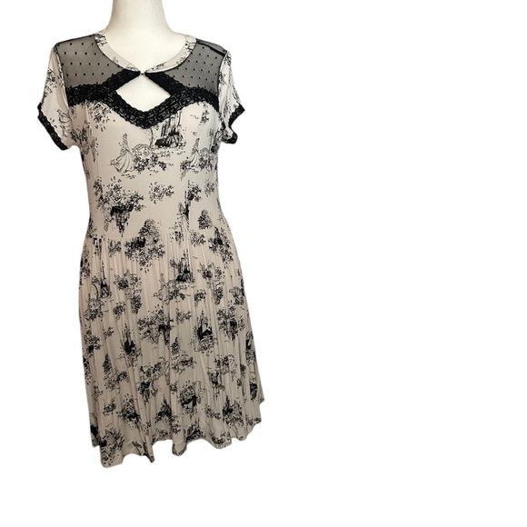 Hot topic Disney princess dress - Picture 3 of 9